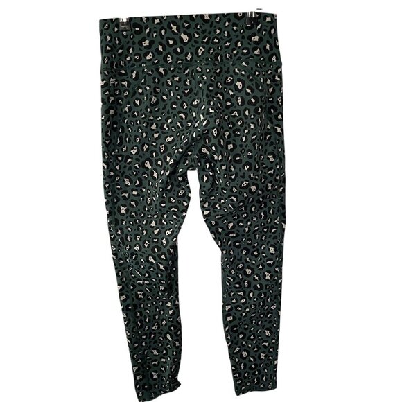 Fabletics Define PowerHold High-Waisted 7/8 Legging Leopard Green Medium Yoga - Picture 5 of 10